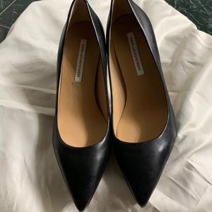 Diane von Furstenburg 7.5M Black Pump Shoes